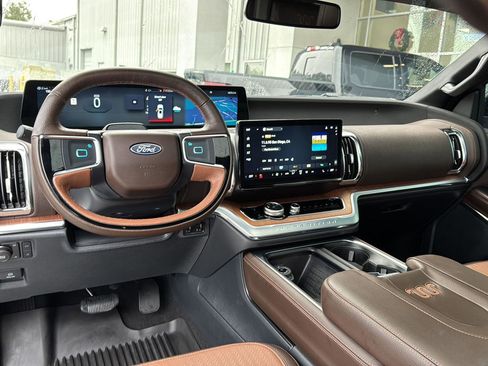 Certified 2025 Ford Expedition Max King Ranch image 16