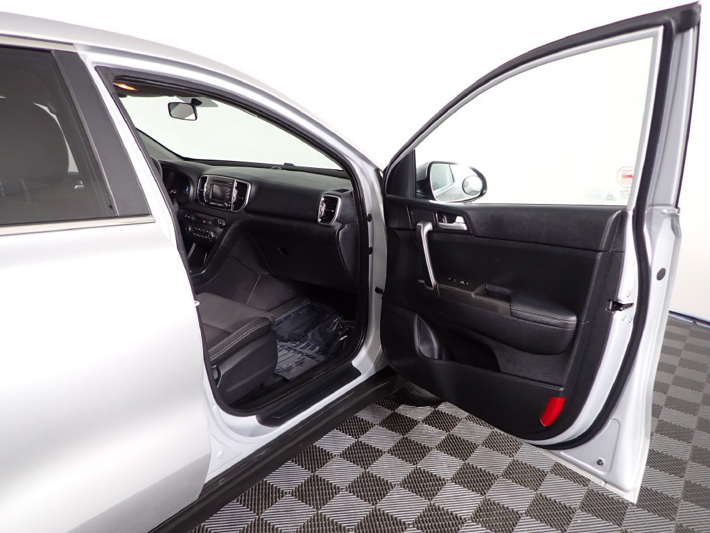 Used 2019 Kia Sportage LX AWD/4WD image 33