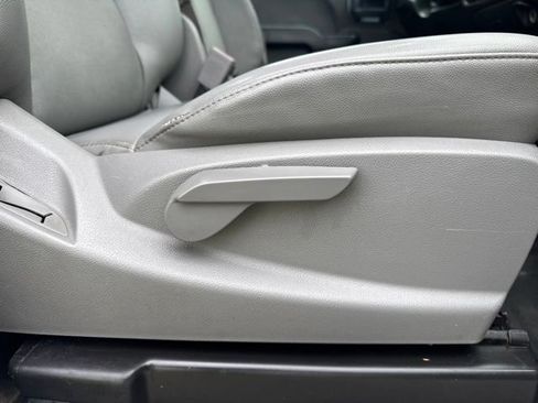 Used 2018 Chevrolet Silverado 1500 W/T RWD image 31