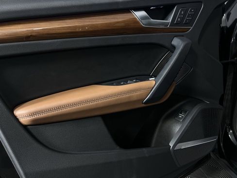 Used 2022 Audi Q5 2.0T Prestige w/ Prestige Package image 28