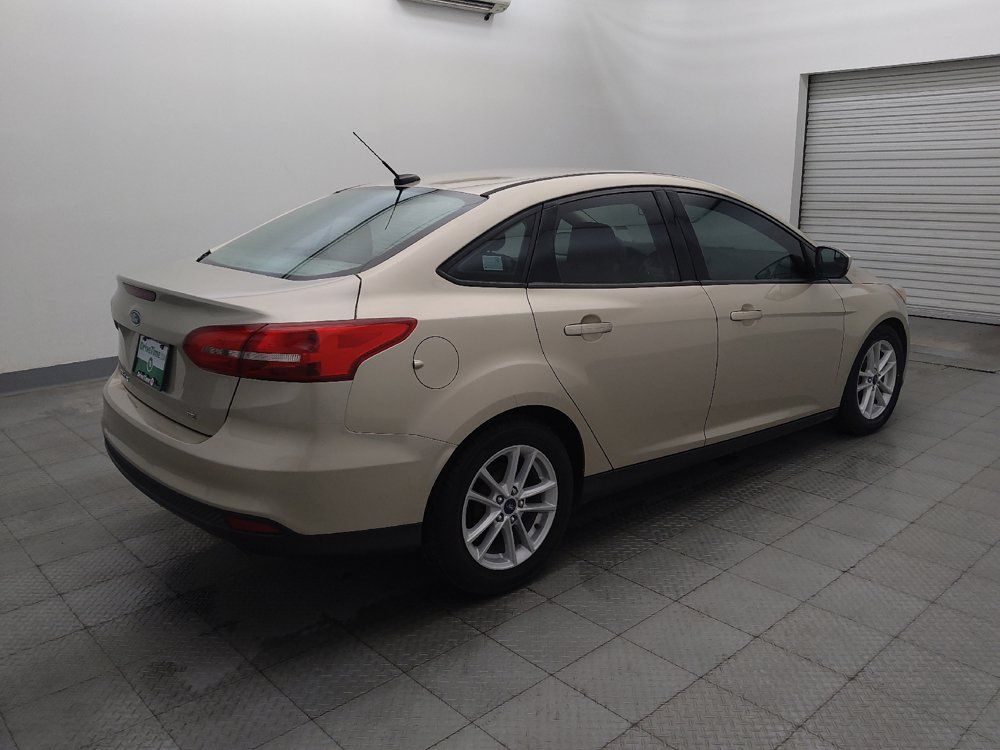 Used 2018 Ford Focus SE FWD image 10