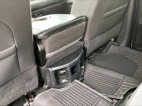 Used 2024 RAM 2500 Big Horn AWD/4WD image 11