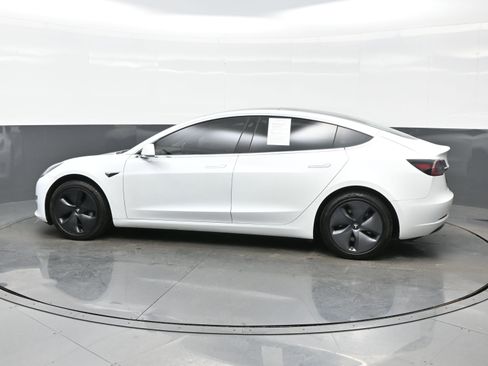 Used 2018 Tesla Model 3 Long Range image 3