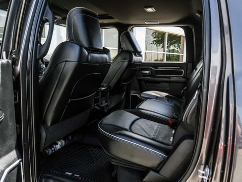 Used 2022 RAM 2500 Laramie w/ Night Edition AWD/4WD image 30