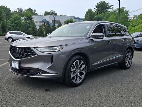 Certified 2024 Acura MDX w/ Technology Package AWD/4WD image 3