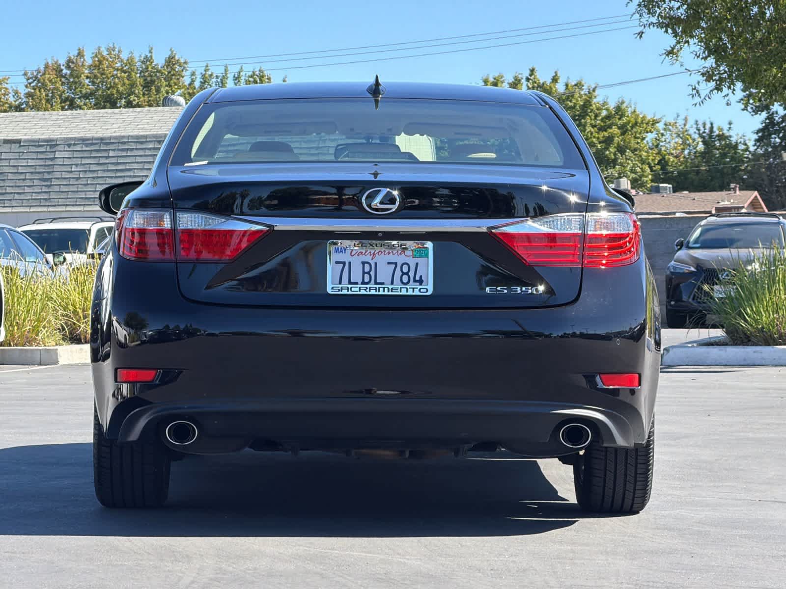 Used 2015 Lexus ES 350 w/ Luxury Package FWD image 8