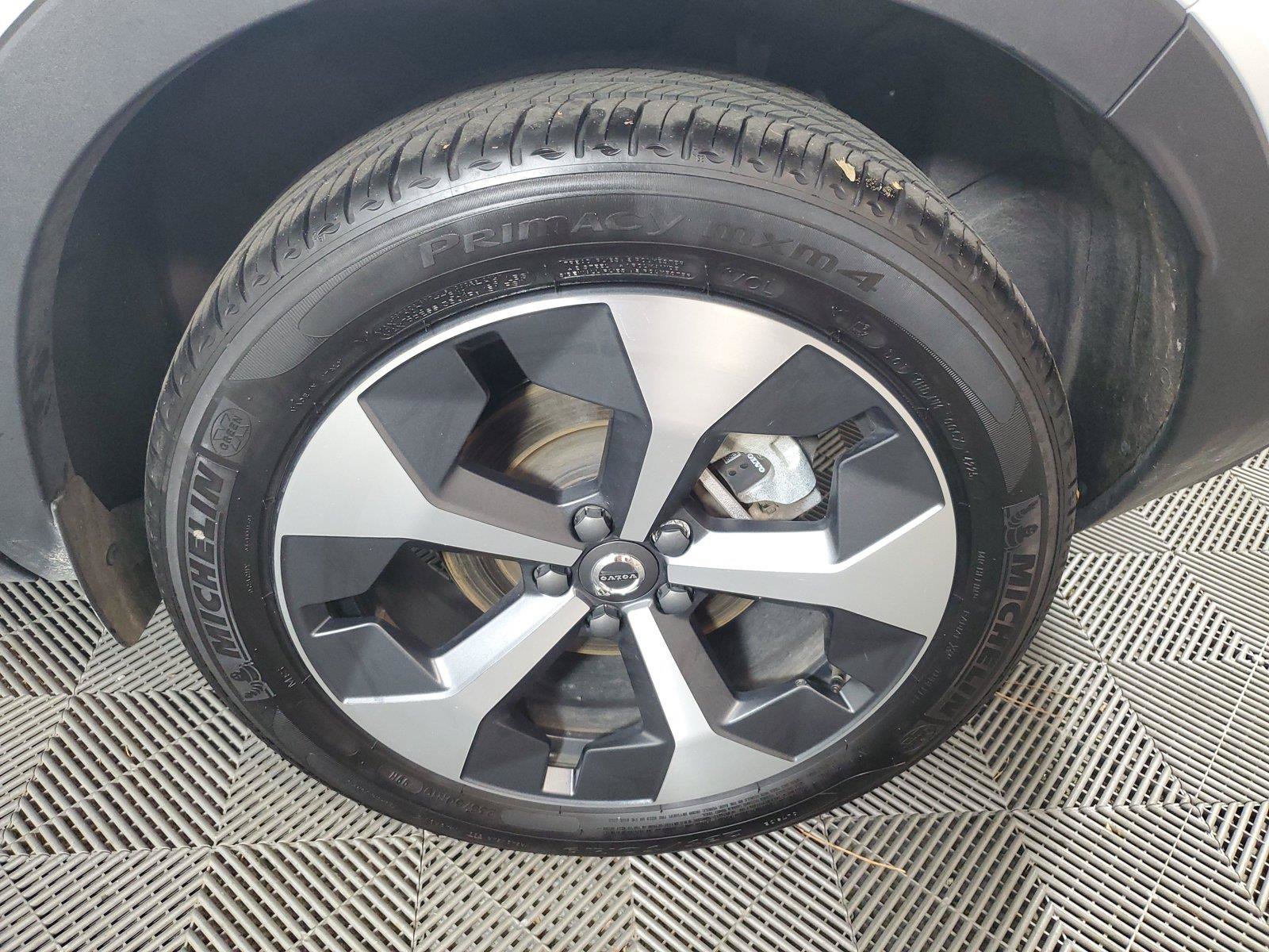 Used 2026 Volvo XC40 B5 Plus AWD/4WD image 11