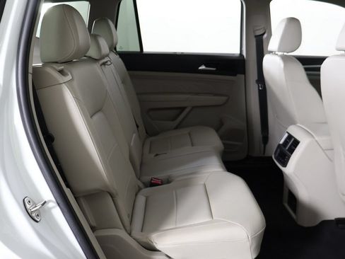 Used 2023 Volkswagen Atlas SE w/ Panoramic Sunroof Package AWD/4WD image 38