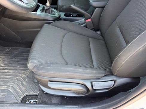 Used 2019 Kia Forte Sedan FWD image 16