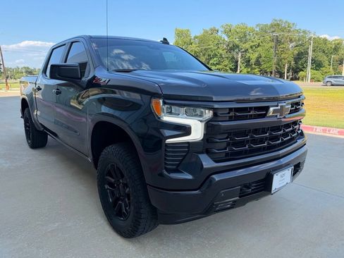 Used 2023 Chevrolet Silverado 1500 RST w/ Z71 Off-Road Package AWD/4WD image 7