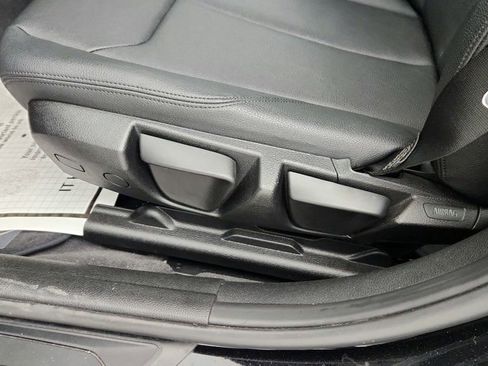 Used 2016 BMW 320i 4dr Sdn 320i with Driving Assi image 11