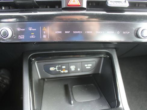 Certified 2025 Kia K5 GT-Line w/ GT-Line Premium Package FWD image 43