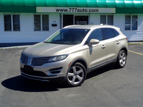 Used 2017 Lincoln MKC Premiere image 17