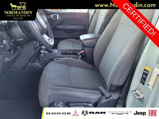 Certified 2024 Jeep Wrangler Unlimited Sahara AWD/4WD image 16