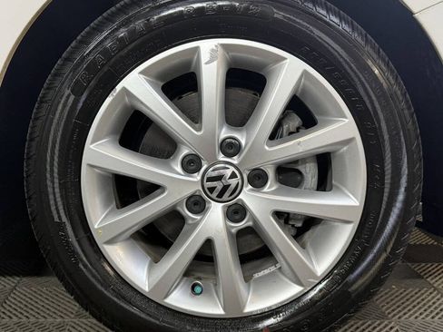 Used 2012 Volkswagen Jetta SE FWD image 22
