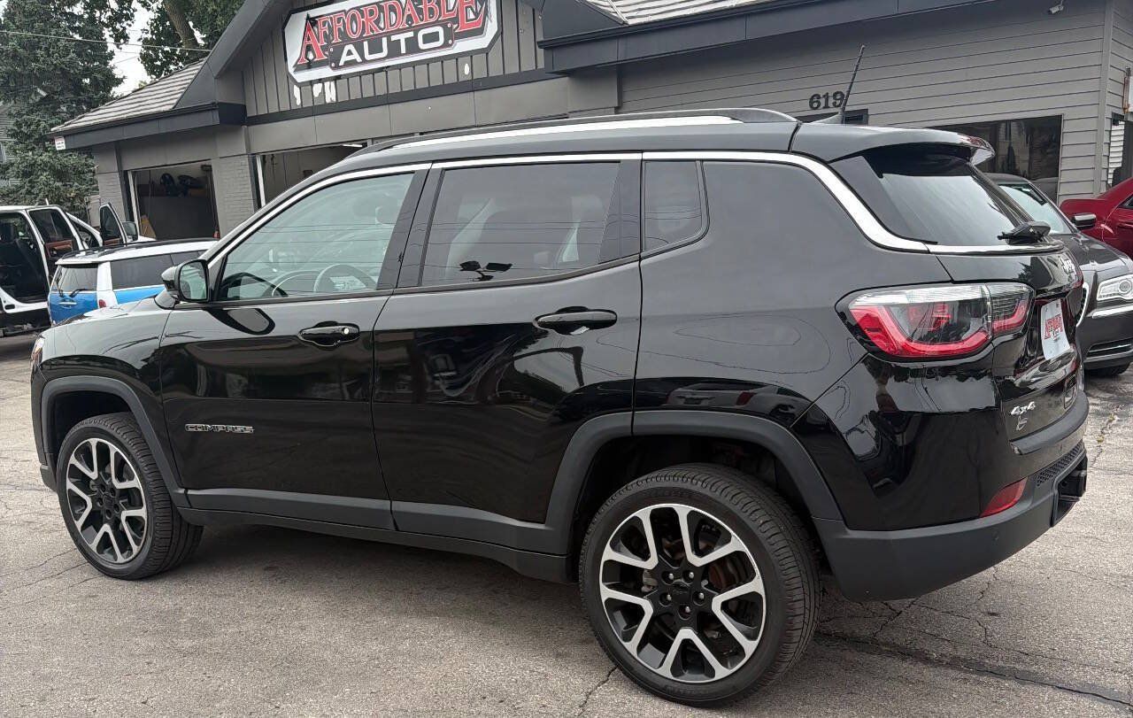 Used 2018 Jeep Compass Limited w/ Navigation Group AWD/4WD image 16