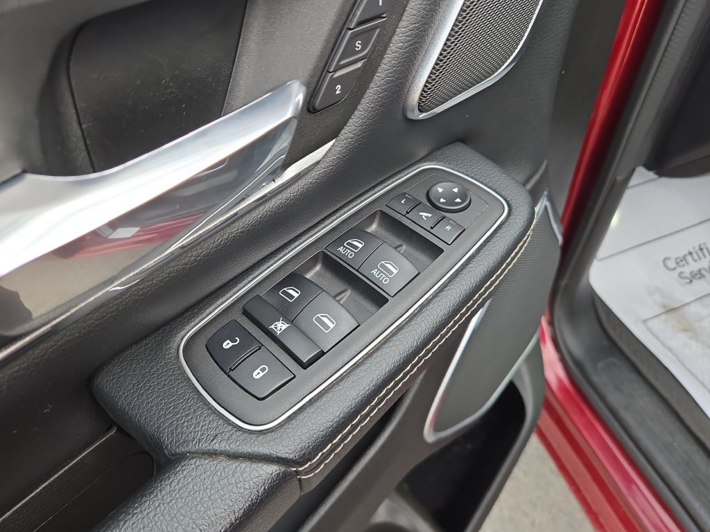 Used 2023 RAM 1500 Laramie AWD/4WD image 13