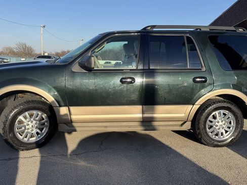 Used 2014 Ford Expedition XLT w/ Equipment Group 201A image 4