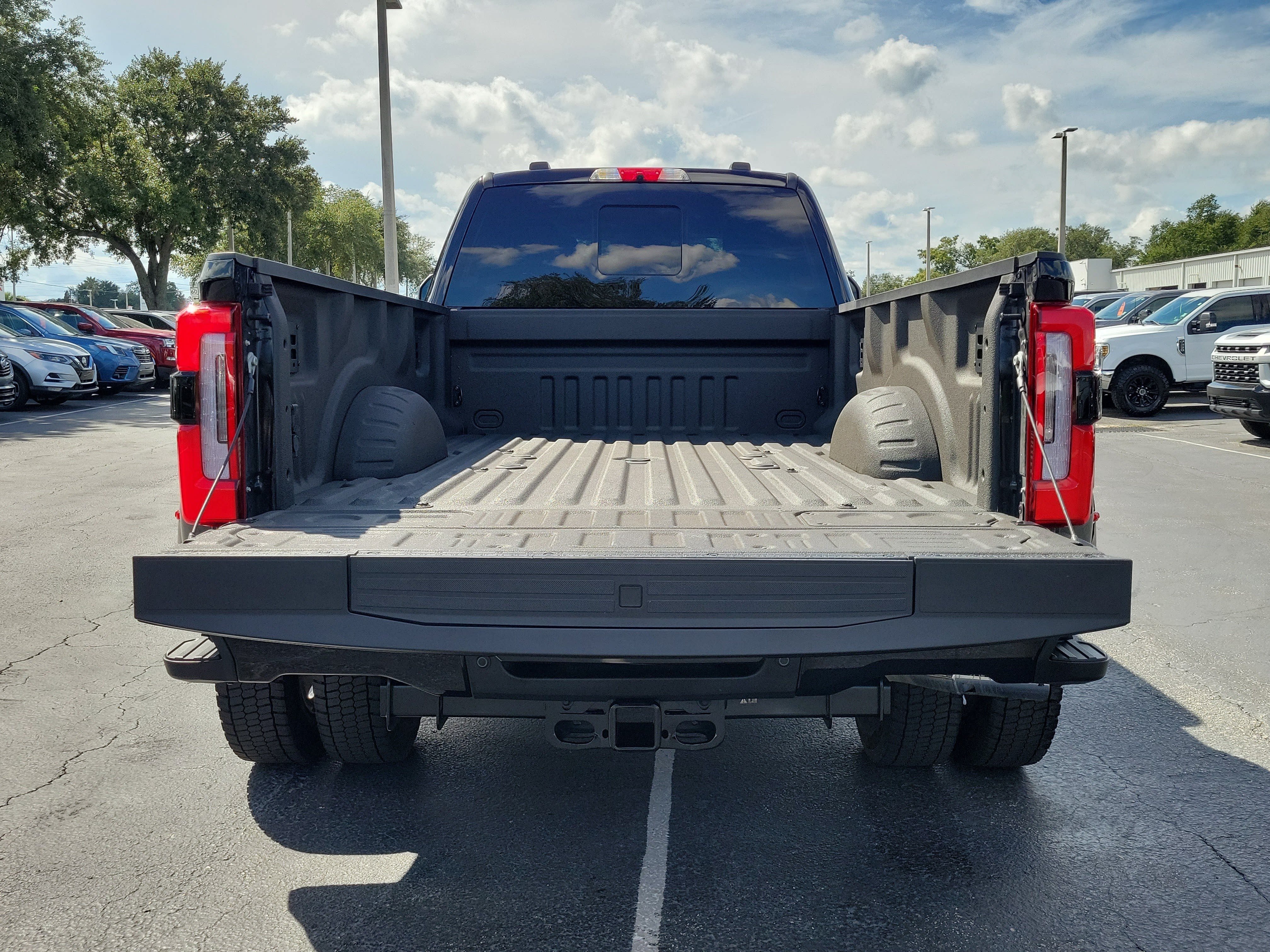 Certified 2026 Ford F450 Platinum w/ Platinum Plus Package AWD/4WD image 9
