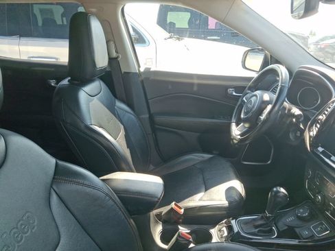 Used 2021 Jeep Compass Limited AWD/4WD image 10