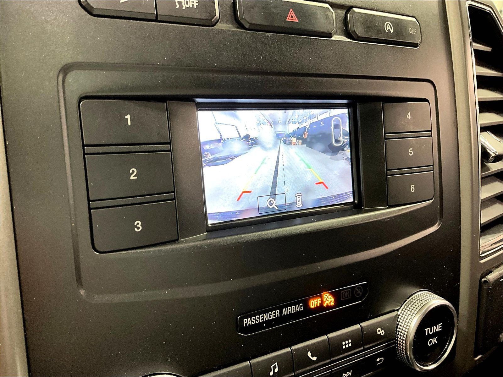 Used 2018 Ford Expedition XLT w/ Equipment Group 201A AWD/4WD image 40