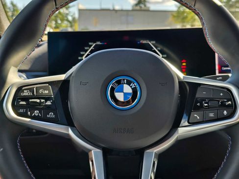 Used 2025 BMW i4 M50 AWD/4WD image 25