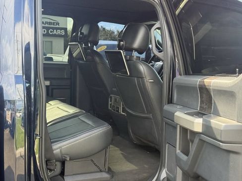 Used 2022 Ford F250 Lariat w/ Black Appearance Package AWD/4WD image 30