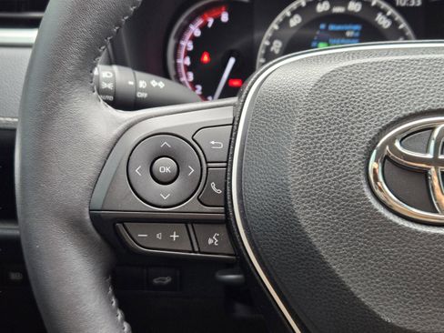 Used 2023 Toyota RAV4 XLE Premium FWD image 26