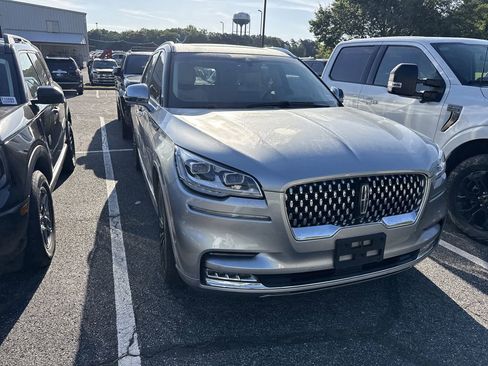 Used 2020 Lincoln Aviator Black Label w/ Dynamic Handling Package AWD/4WD image 3