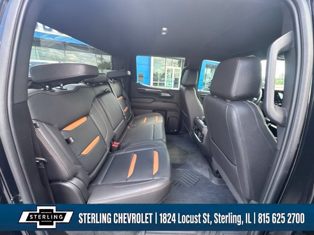 Used 2023 GMC Sierra 1500 AT4 w/ Technology Package AWD/4WD image 15