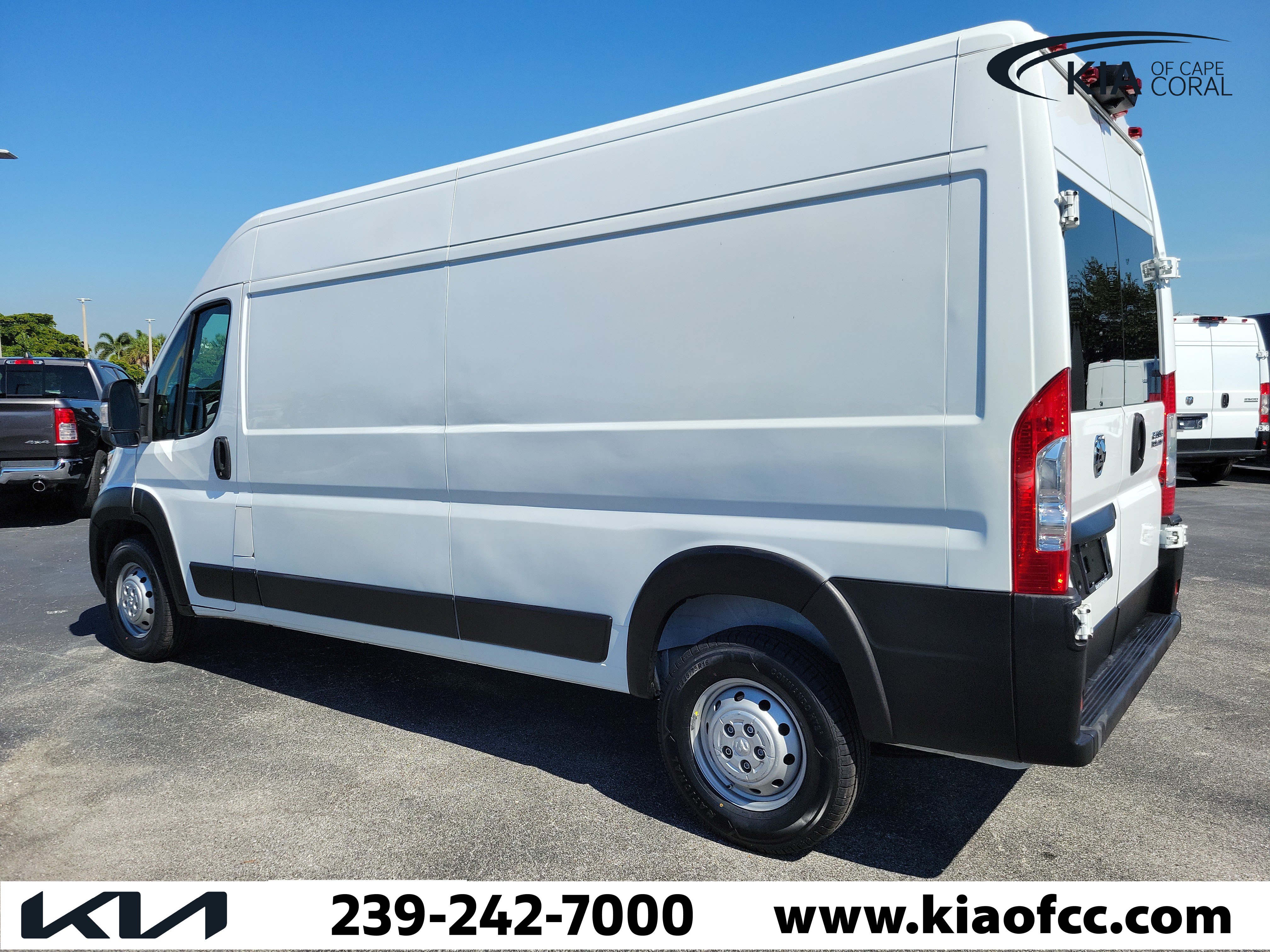 Used 2023 RAM ProMaster 2500 FWD image 5