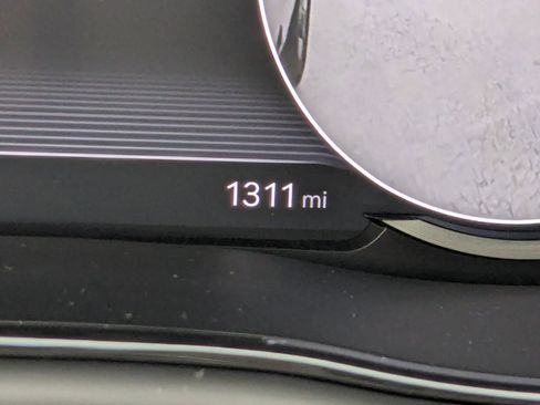 New 2023 Genesis Electrified GV70 image 27