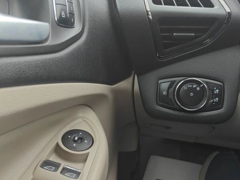 Used 2014 Ford Escape Titanium FWD image 12
