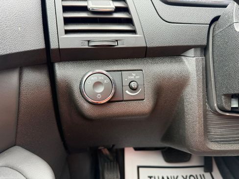 Used 2011 Chevrolet Traverse LT w/ Personal Connectivity Package FWD image 21