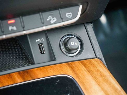 Used 2023 Audi Q5 2.0T Premium w/ Convenience Package image 22