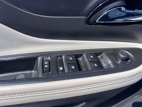 Used 2019 Buick Encore Preferred image 18