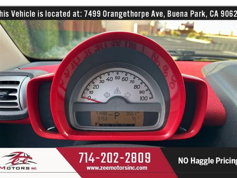 Used 2010 smart fortwo passion RWD image 21