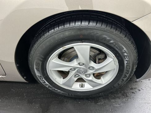 Used 2014 Hyundai Elantra SE FWD image 8