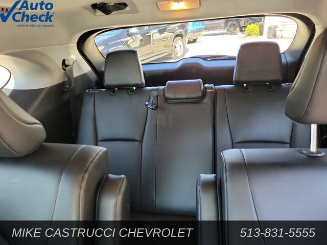 Used 2023 Toyota Highlander XLE FWD image 26