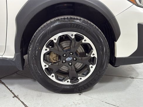 Used 2021 Subaru Crosstrek 2.0i Premium w/ Moonroof Package image 21