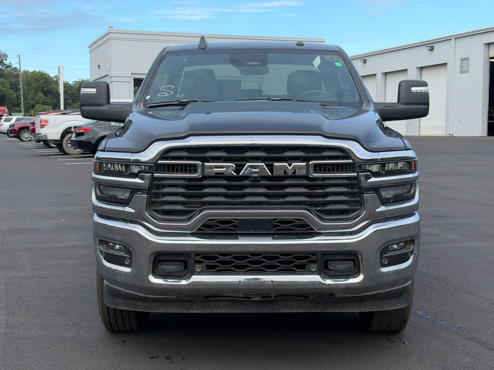 Used 2025 RAM 2500 Big Horn AWD/4WD image 2