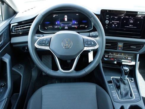 Used 2025 Volkswagen Jetta S FWD image 15