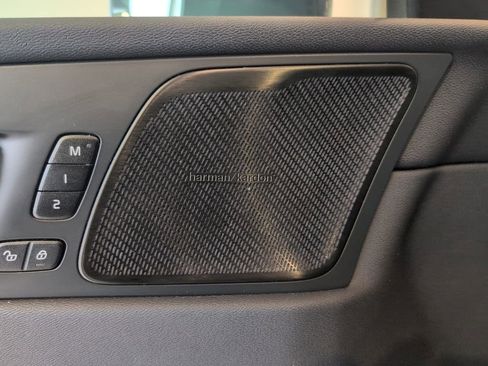 Used 2022 Volvo XC60 B5 Momentum w/ Advanced Package image 10