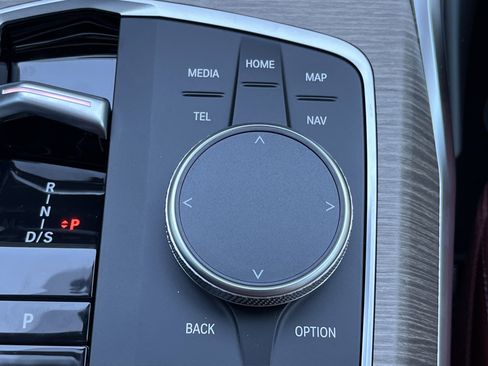 New 2026 BMW 330i Sedan w/ Convenience Package image 8