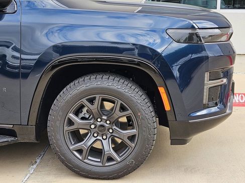 New 2026 Jeep Grand Wagoneer 4WD image 6
