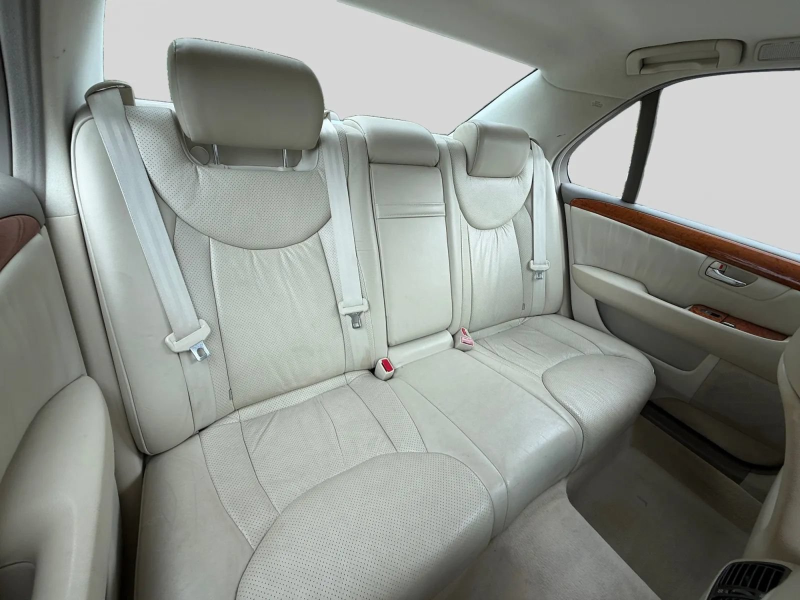 Used 2003 Lexus LS 430 RWD image 18