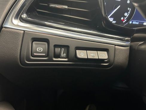 Used 2021 Cadillac XT6 Premium Luxury image 22