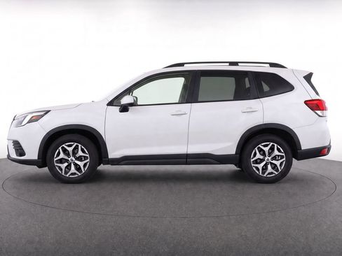 Used 2024 Subaru Forester Premium AWD/4WD image 8