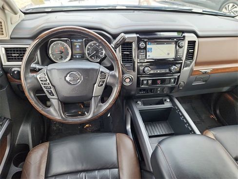 Used 2016 Nissan Titan Platinum Reserve image 9