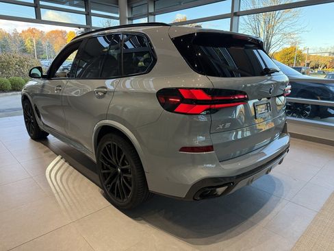 New 2026 BMW X5 xDrive40i w/ M Sport Package image 4